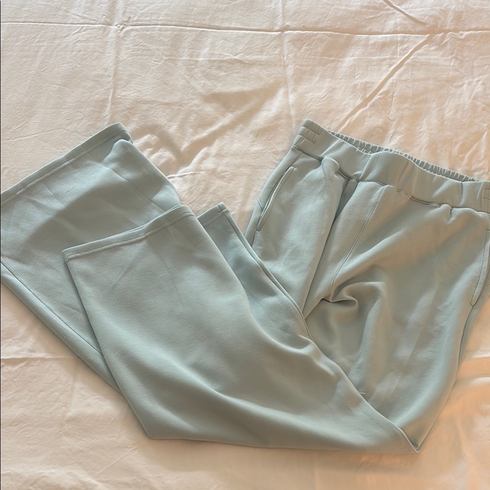 Vintage Havana Gray Sweatpants with Modern Cut